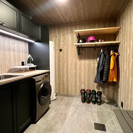 Holiday home Hogerinden
